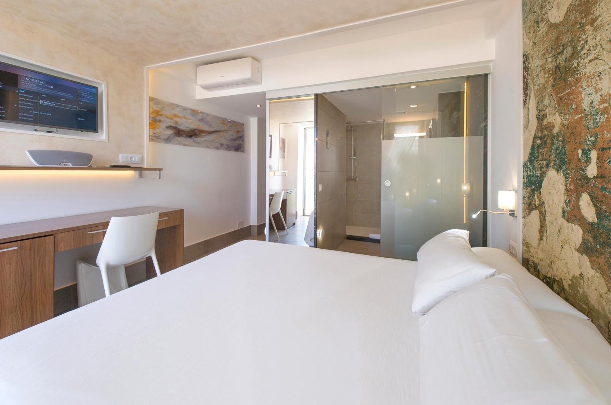 Hotel Marfil Сан-Антонио-Абад Экстерьер фото